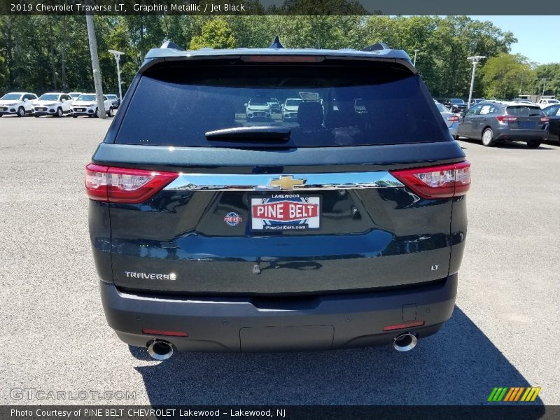 Graphite Metallic / Jet Black 2019 Chevrolet Traverse LT