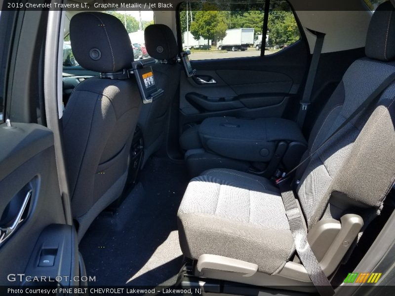 Graphite Metallic / Jet Black 2019 Chevrolet Traverse LT
