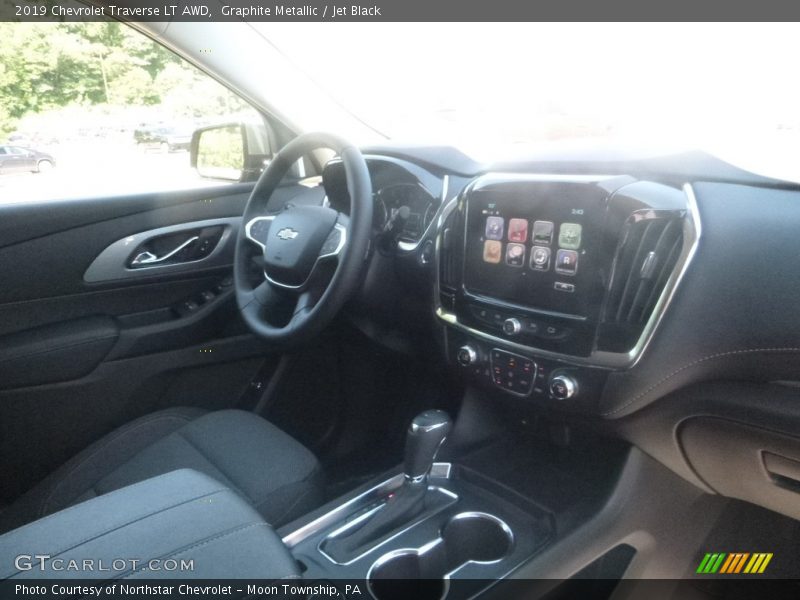 Graphite Metallic / Jet Black 2019 Chevrolet Traverse LT AWD