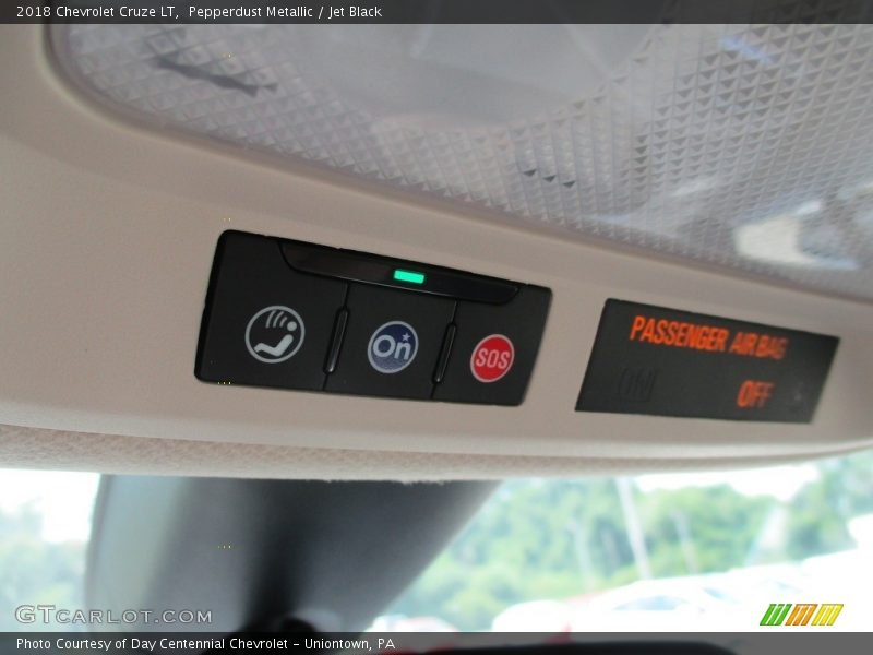Pepperdust Metallic / Jet Black 2018 Chevrolet Cruze LT
