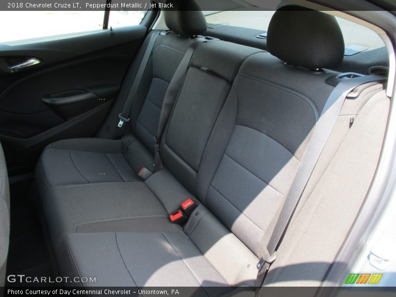 Pepperdust Metallic / Jet Black 2018 Chevrolet Cruze LT