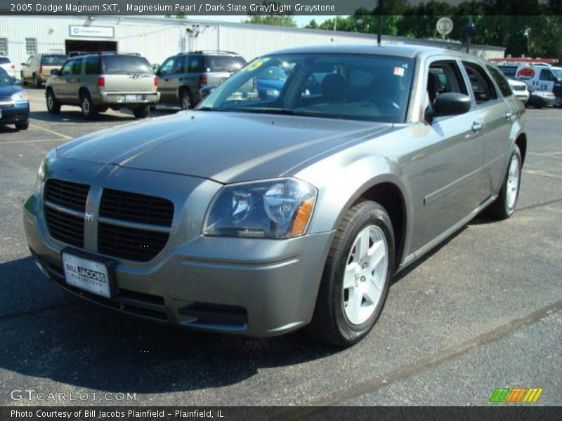 Magnesium Pearl / Dark Slate Gray/Light Graystone 2005 Dodge Magnum SXT