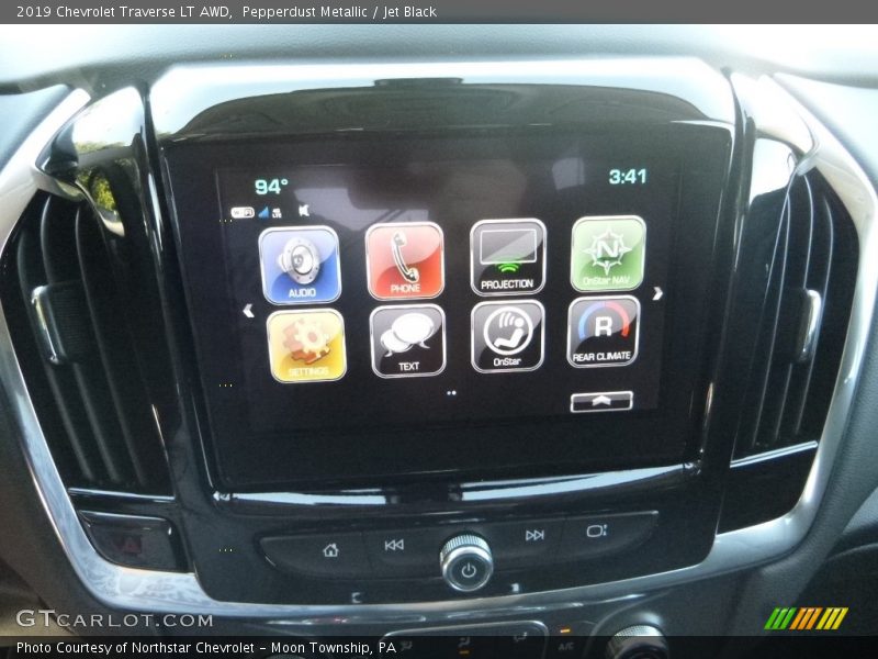 Pepperdust Metallic / Jet Black 2019 Chevrolet Traverse LT AWD
