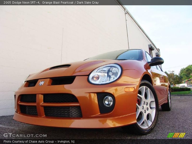 Orange Blast Pearlcoat / Dark Slate Gray 2005 Dodge Neon SRT-4