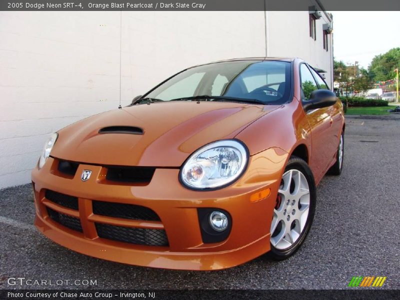 Orange Blast Pearlcoat / Dark Slate Gray 2005 Dodge Neon SRT-4