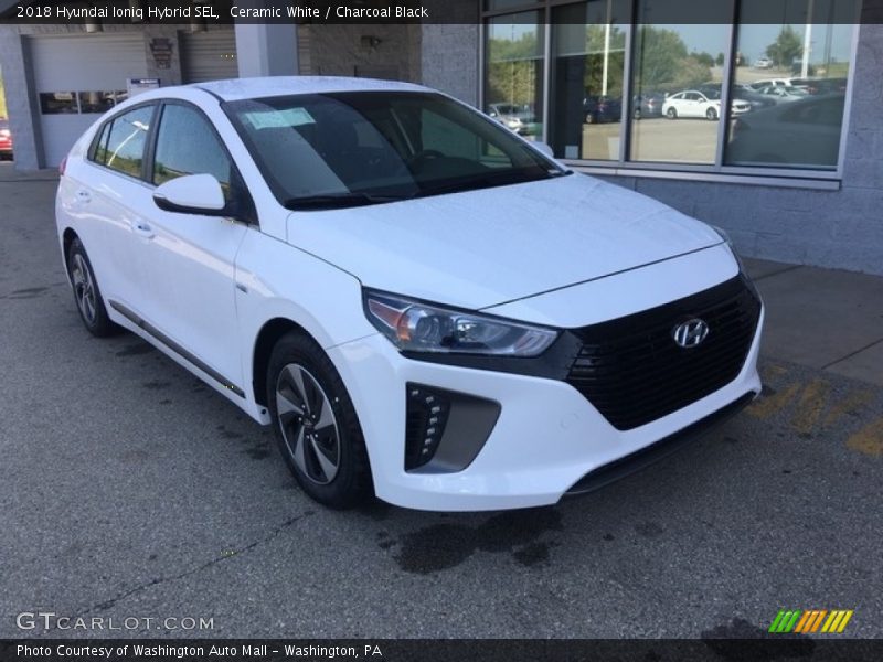 Ceramic White / Charcoal Black 2018 Hyundai Ioniq Hybrid SEL