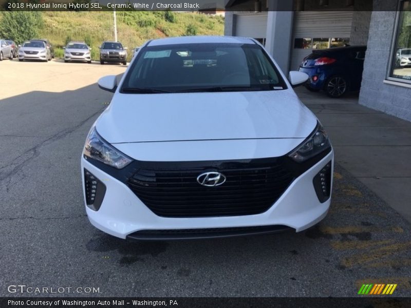 Ceramic White / Charcoal Black 2018 Hyundai Ioniq Hybrid SEL