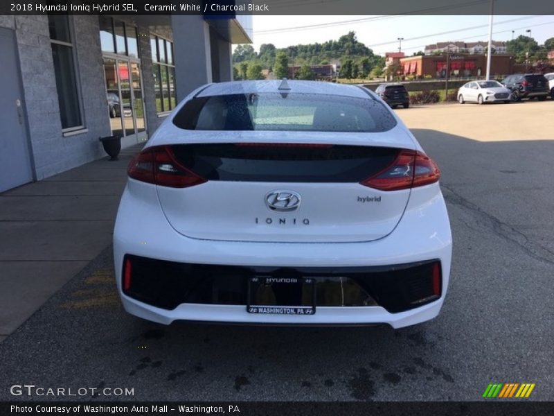 Ceramic White / Charcoal Black 2018 Hyundai Ioniq Hybrid SEL