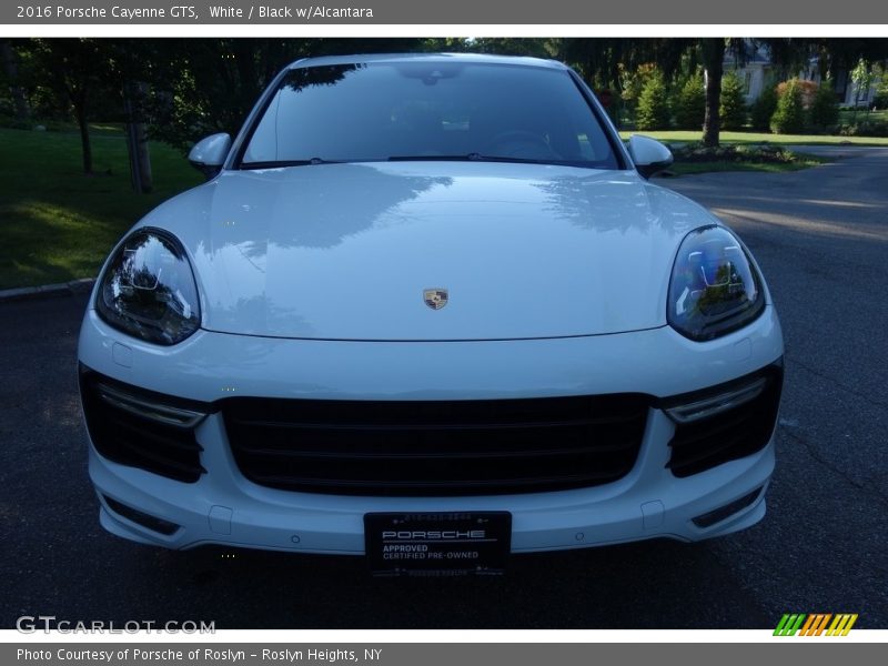 White / Black w/Alcantara 2016 Porsche Cayenne GTS