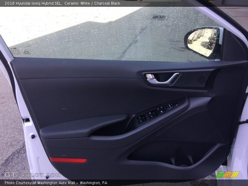 Ceramic White / Charcoal Black 2018 Hyundai Ioniq Hybrid SEL