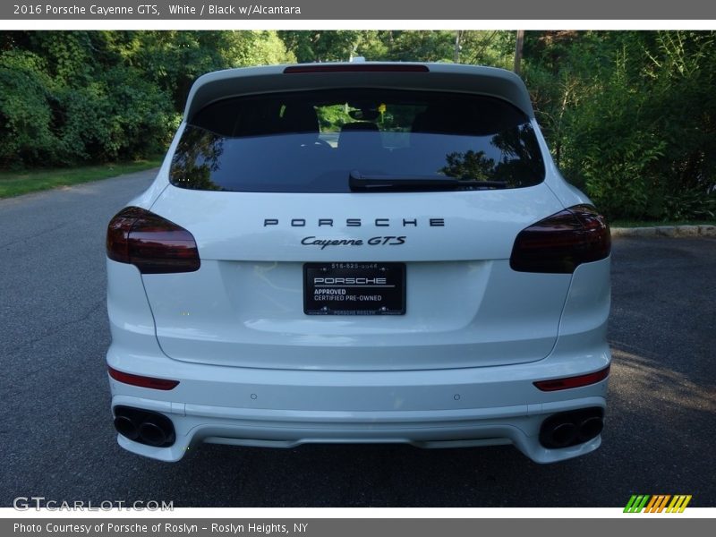 White / Black w/Alcantara 2016 Porsche Cayenne GTS