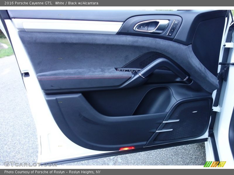 White / Black w/Alcantara 2016 Porsche Cayenne GTS