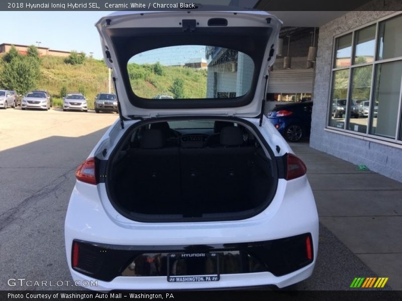 Ceramic White / Charcoal Black 2018 Hyundai Ioniq Hybrid SEL