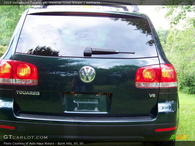 Venetian Green Metallic / Anthracite 2004 Volkswagen Touareg V6