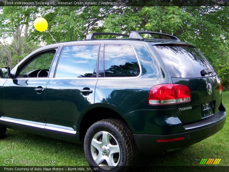 Venetian Green Metallic / Anthracite 2004 Volkswagen Touareg V6