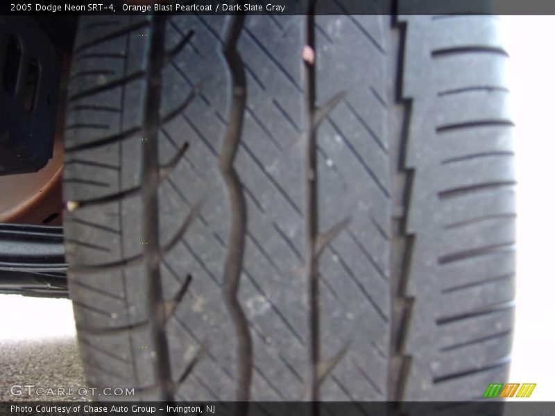 Orange Blast Pearlcoat / Dark Slate Gray 2005 Dodge Neon SRT-4