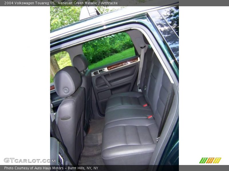 Venetian Green Metallic / Anthracite 2004 Volkswagen Touareg V6