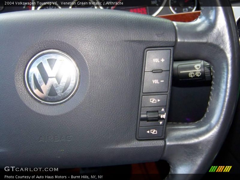 Venetian Green Metallic / Anthracite 2004 Volkswagen Touareg V6