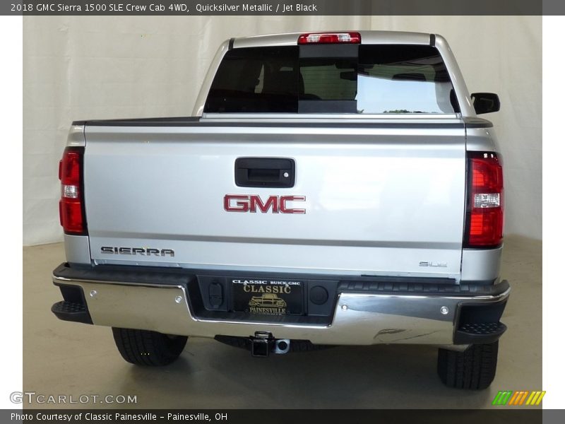 Quicksilver Metallic / Jet Black 2018 GMC Sierra 1500 SLE Crew Cab 4WD