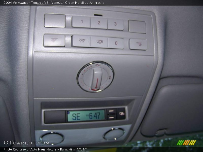 Venetian Green Metallic / Anthracite 2004 Volkswagen Touareg V6
