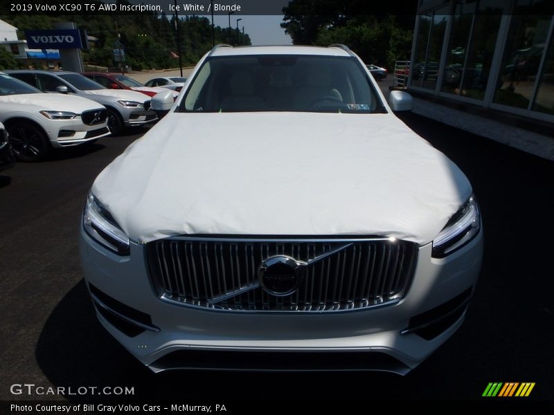 Ice White / Blonde 2019 Volvo XC90 T6 AWD Inscription