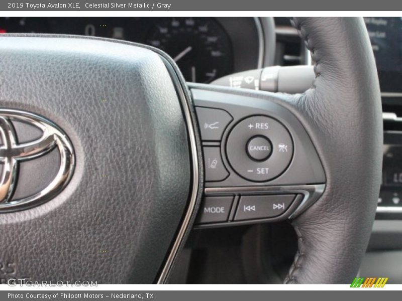 Celestial Silver Metallic / Gray 2019 Toyota Avalon XLE