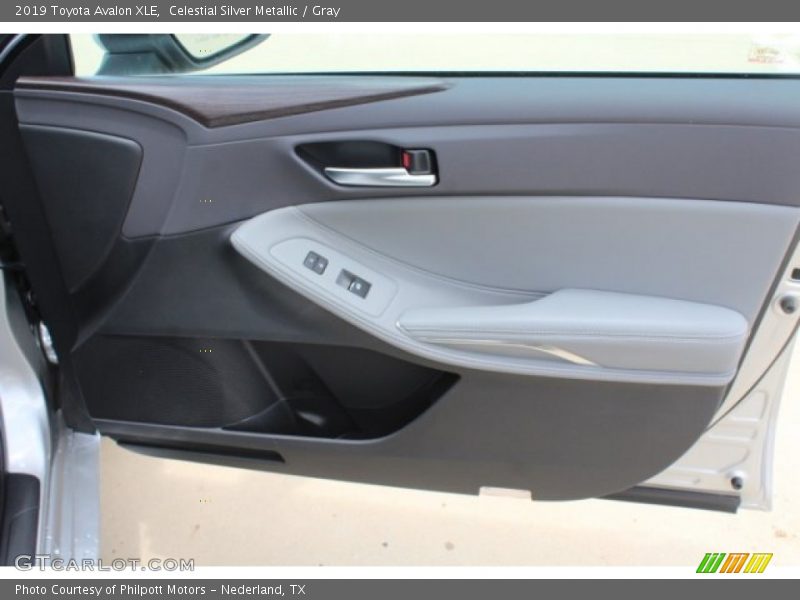 Celestial Silver Metallic / Gray 2019 Toyota Avalon XLE