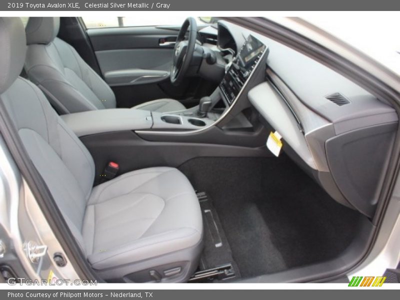 Celestial Silver Metallic / Gray 2019 Toyota Avalon XLE