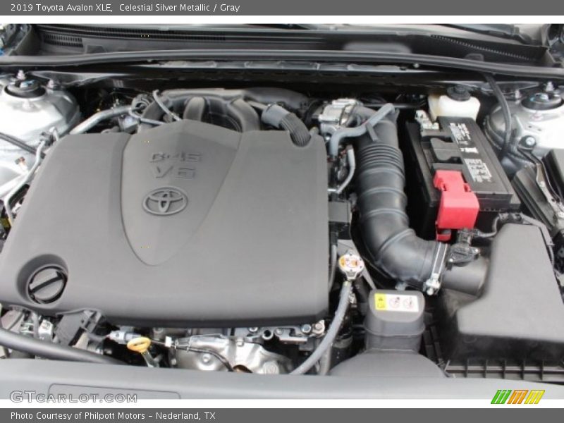 Celestial Silver Metallic / Gray 2019 Toyota Avalon XLE