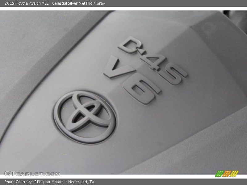 Celestial Silver Metallic / Gray 2019 Toyota Avalon XLE