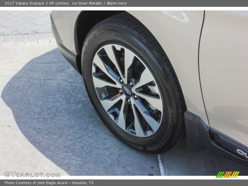 Ice Silver Metallic / Warm Ivory 2017 Subaru Outback 3.6R Limited