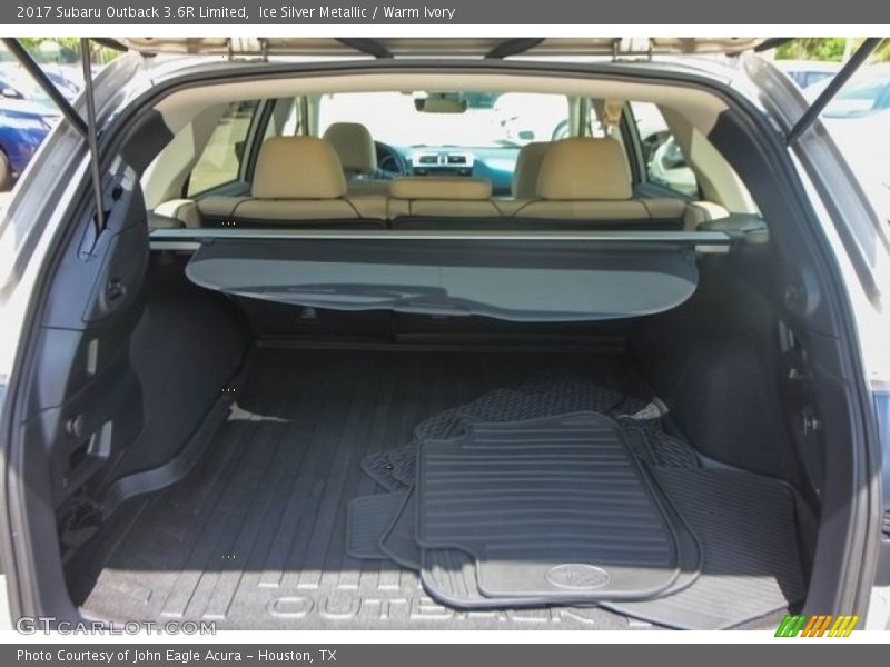 Ice Silver Metallic / Warm Ivory 2017 Subaru Outback 3.6R Limited