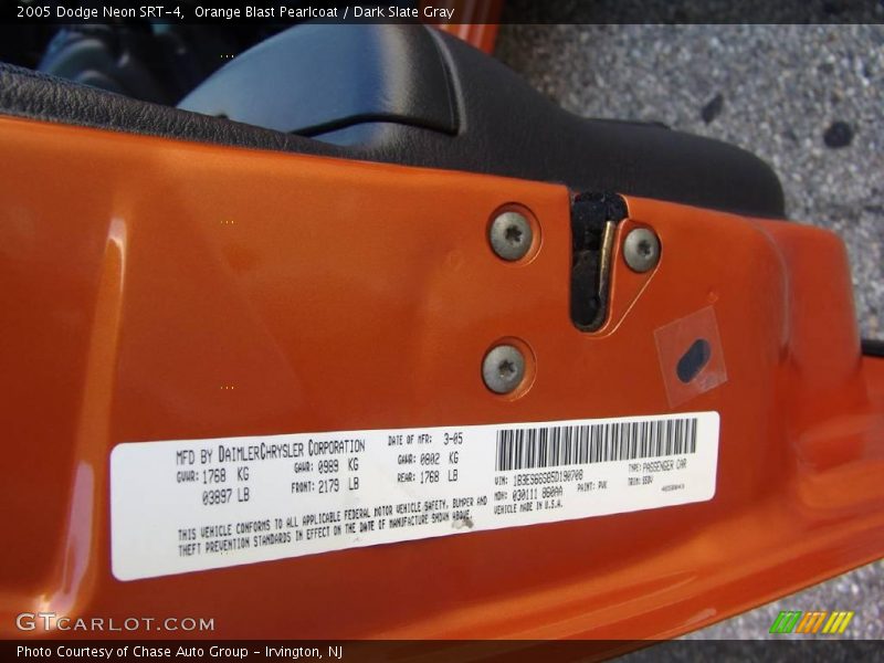 Orange Blast Pearlcoat / Dark Slate Gray 2005 Dodge Neon SRT-4