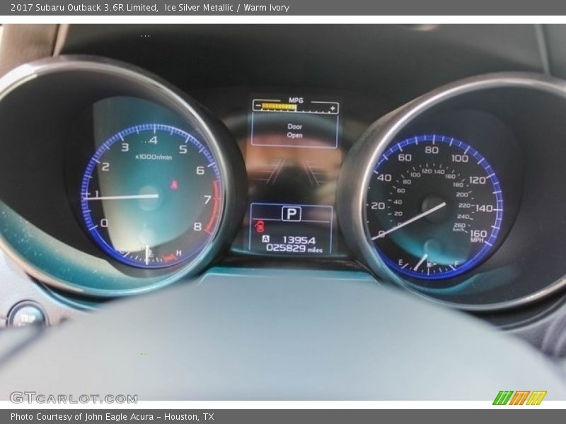 Ice Silver Metallic / Warm Ivory 2017 Subaru Outback 3.6R Limited