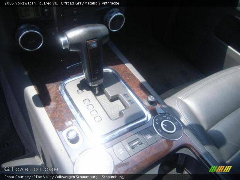 Offroad Grey Metallic / Anthracite 2005 Volkswagen Touareg V8