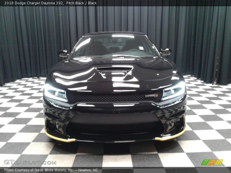 Pitch Black / Black 2018 Dodge Charger Daytona 392