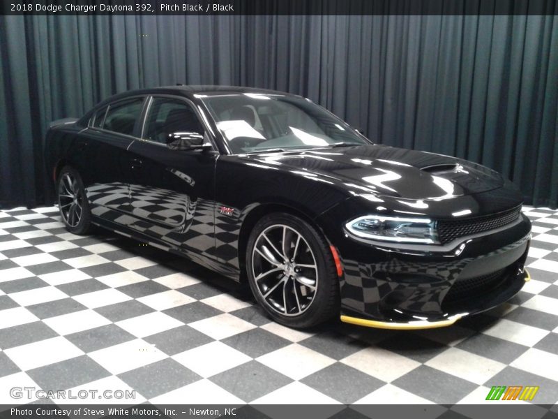 Pitch Black / Black 2018 Dodge Charger Daytona 392