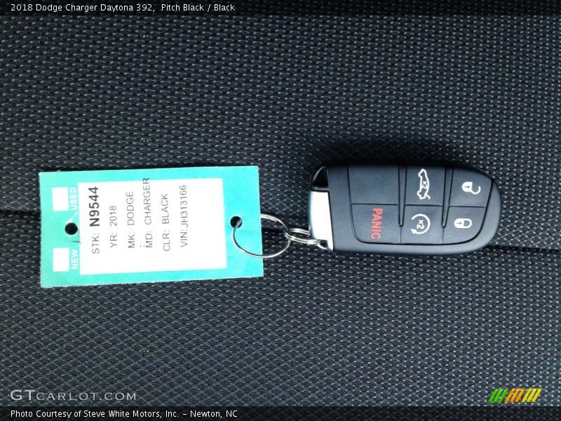 Pitch Black / Black 2018 Dodge Charger Daytona 392