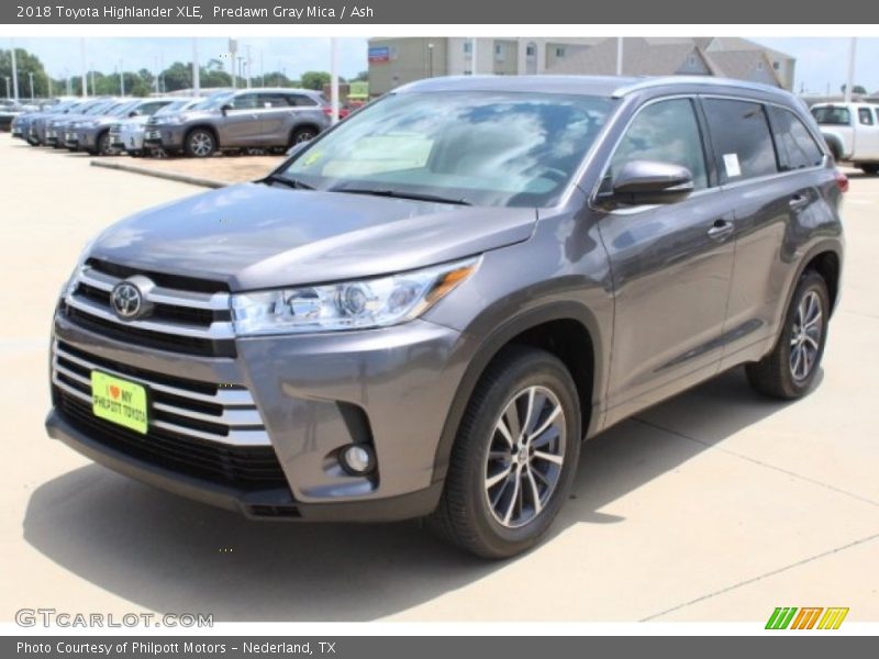 Predawn Gray Mica / Ash 2018 Toyota Highlander XLE