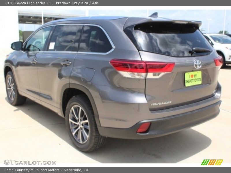 Predawn Gray Mica / Ash 2018 Toyota Highlander XLE