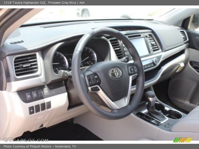 Predawn Gray Mica / Ash 2018 Toyota Highlander XLE