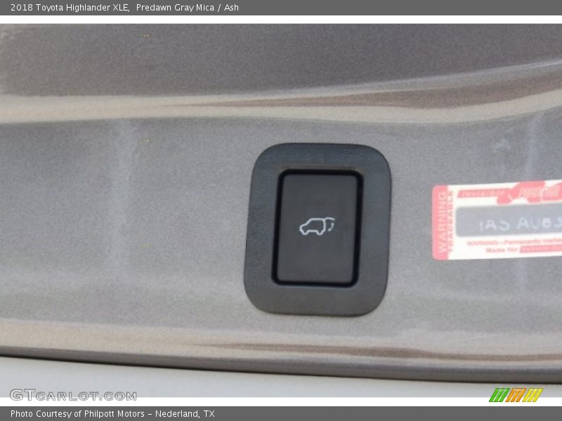 Predawn Gray Mica / Ash 2018 Toyota Highlander XLE