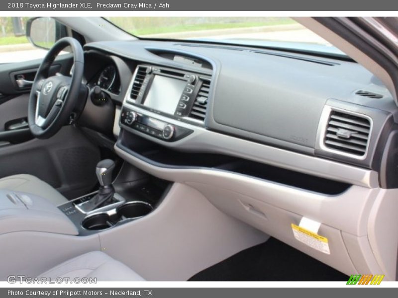 Predawn Gray Mica / Ash 2018 Toyota Highlander XLE