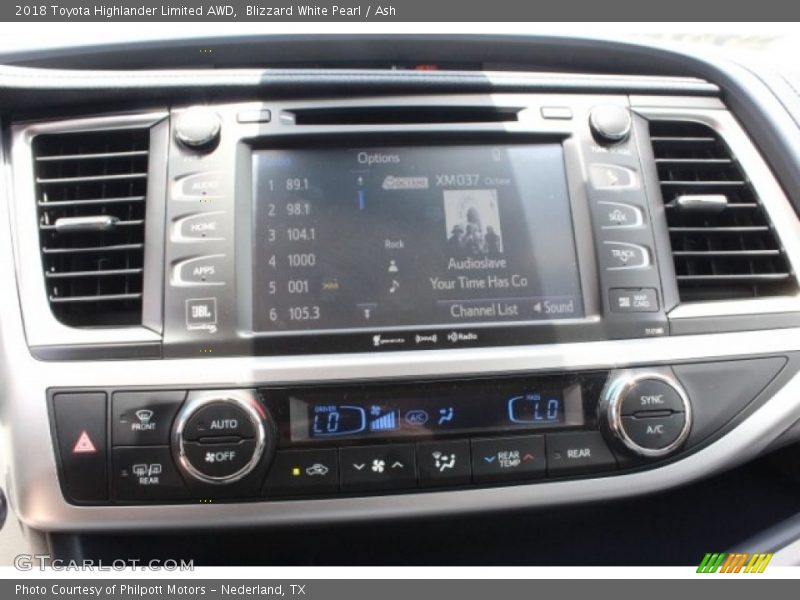 Blizzard White Pearl / Ash 2018 Toyota Highlander Limited AWD