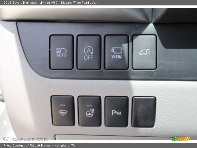 Blizzard White Pearl / Ash 2018 Toyota Highlander Limited AWD