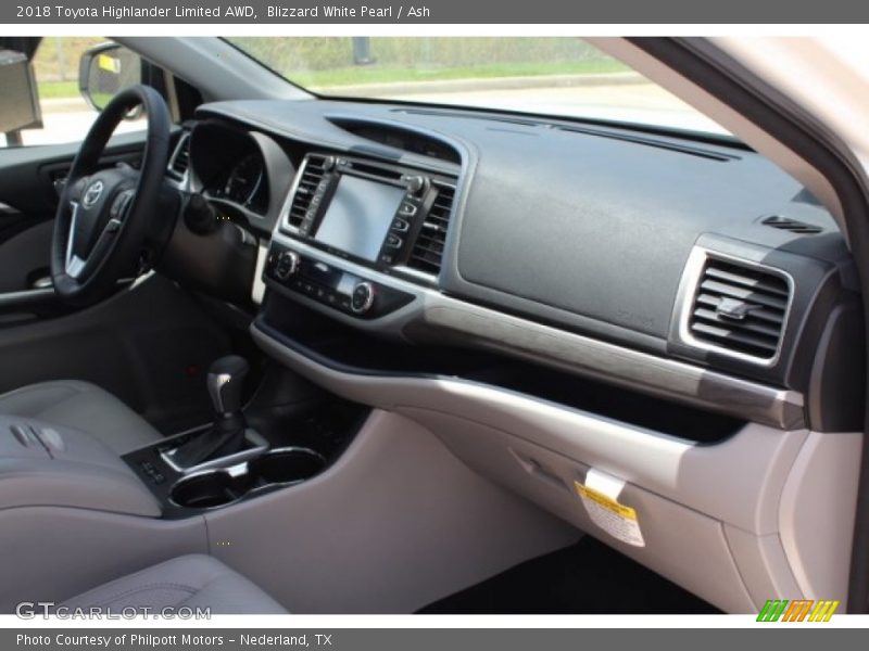 Blizzard White Pearl / Ash 2018 Toyota Highlander Limited AWD