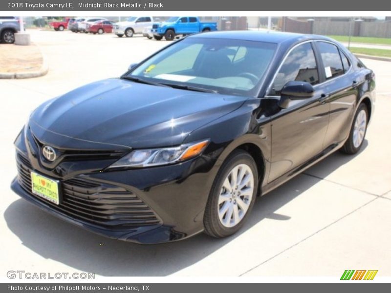 Midnight Black Metallic / Black 2018 Toyota Camry LE