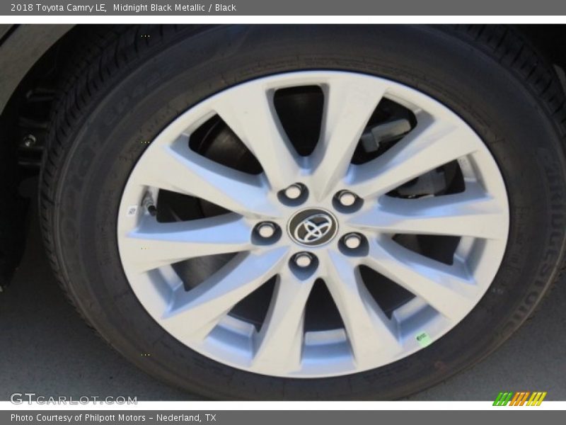 Midnight Black Metallic / Black 2018 Toyota Camry LE