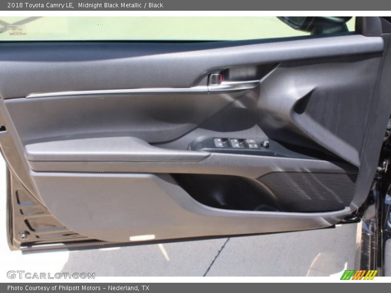 Midnight Black Metallic / Black 2018 Toyota Camry LE