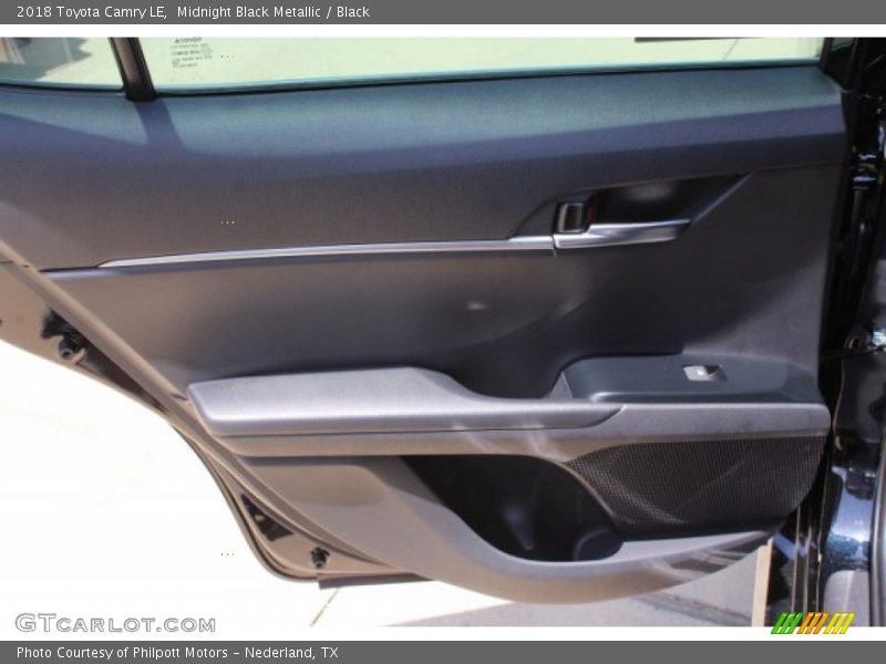 Midnight Black Metallic / Black 2018 Toyota Camry LE